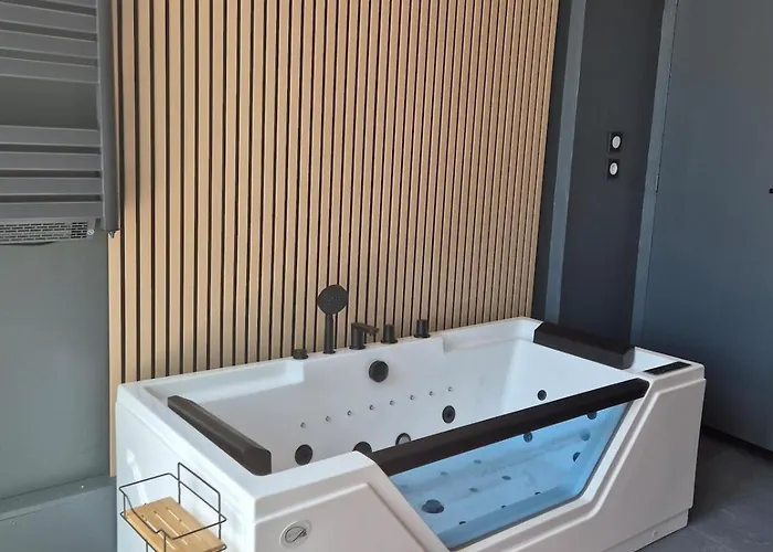 Balneo Bord De - 800m De La Holiday home *