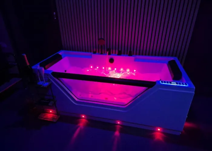 Balneo Bord De - 800m De La * 富拉